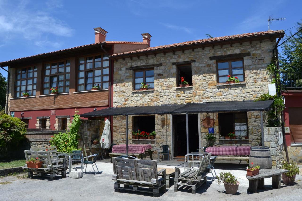 Apartamentos Rurales La Cirigueena Oles エクステリア 写真