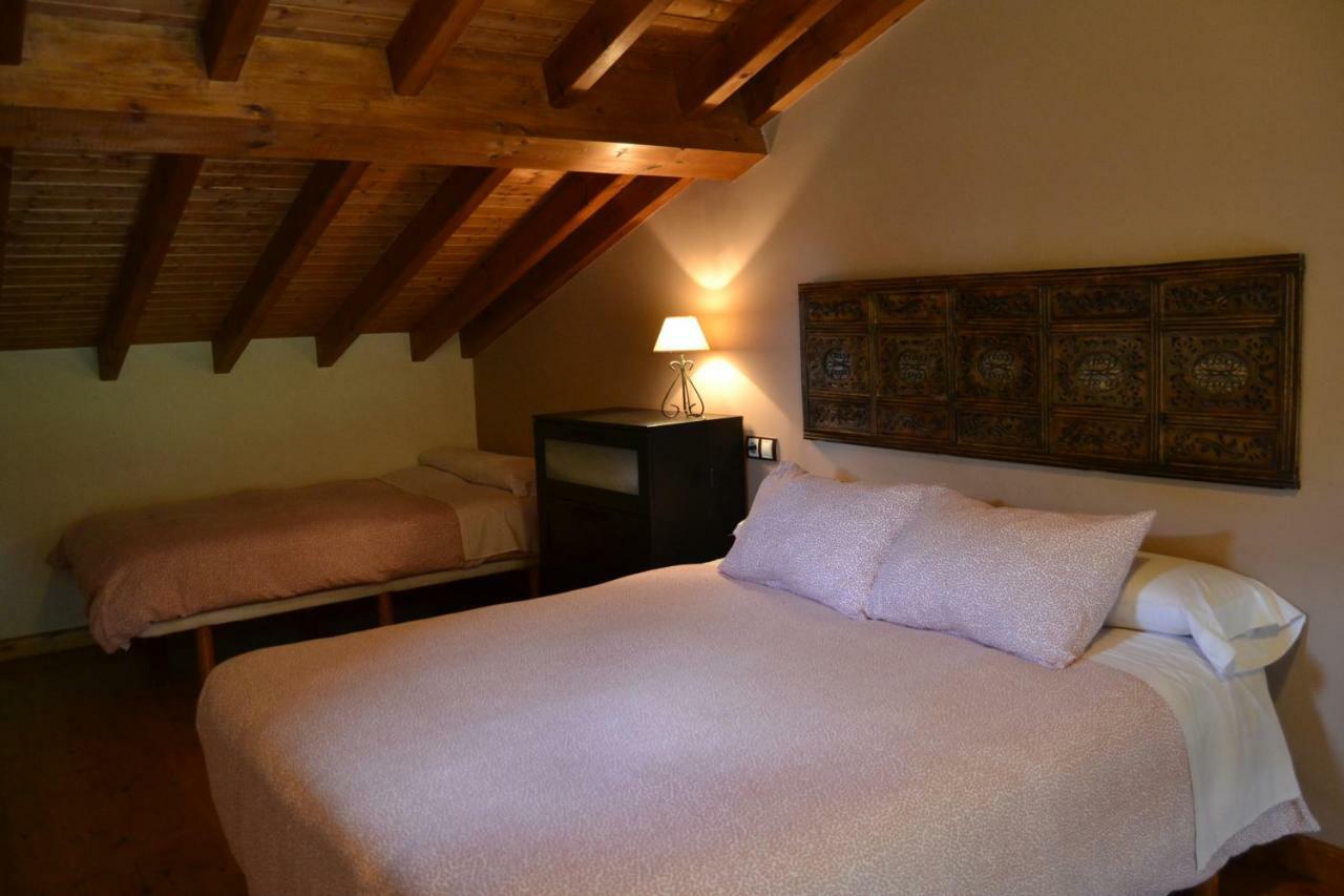 Apartamentos Rurales La Cirigueena Oles エクステリア 写真