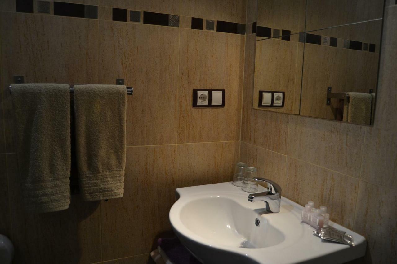 Apartamentos Rurales La Cirigueena Oles エクステリア 写真