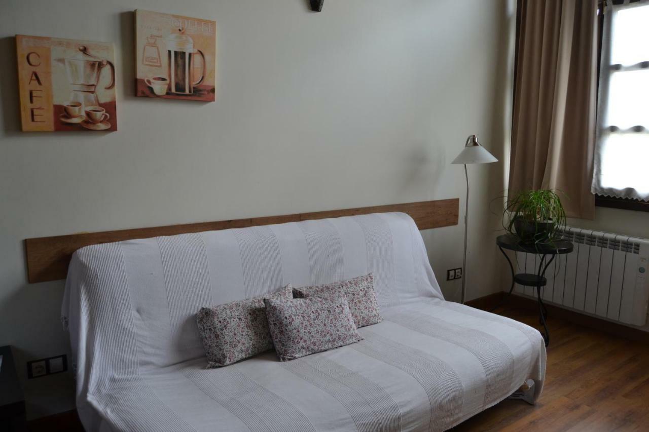 Apartamentos Rurales La Cirigueena Oles エクステリア 写真