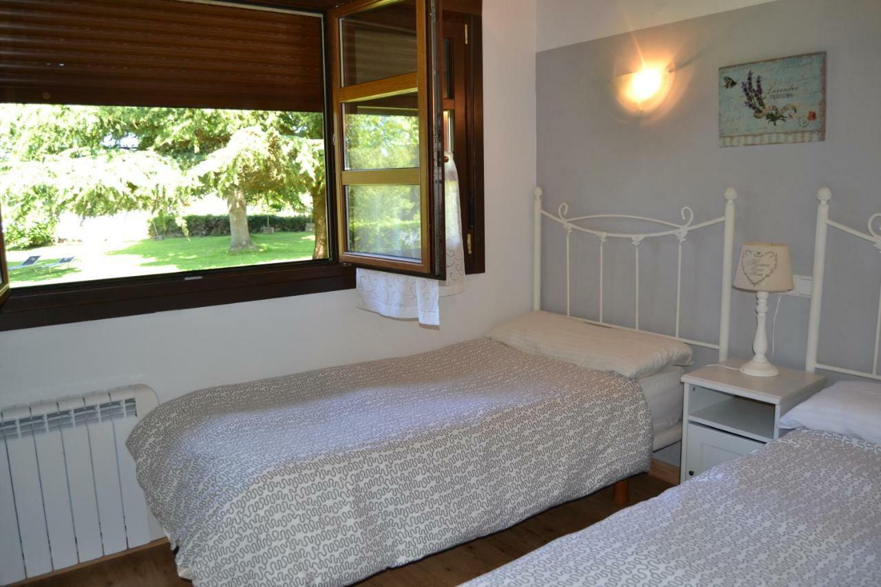 Apartamentos Rurales La Cirigueena Oles エクステリア 写真
